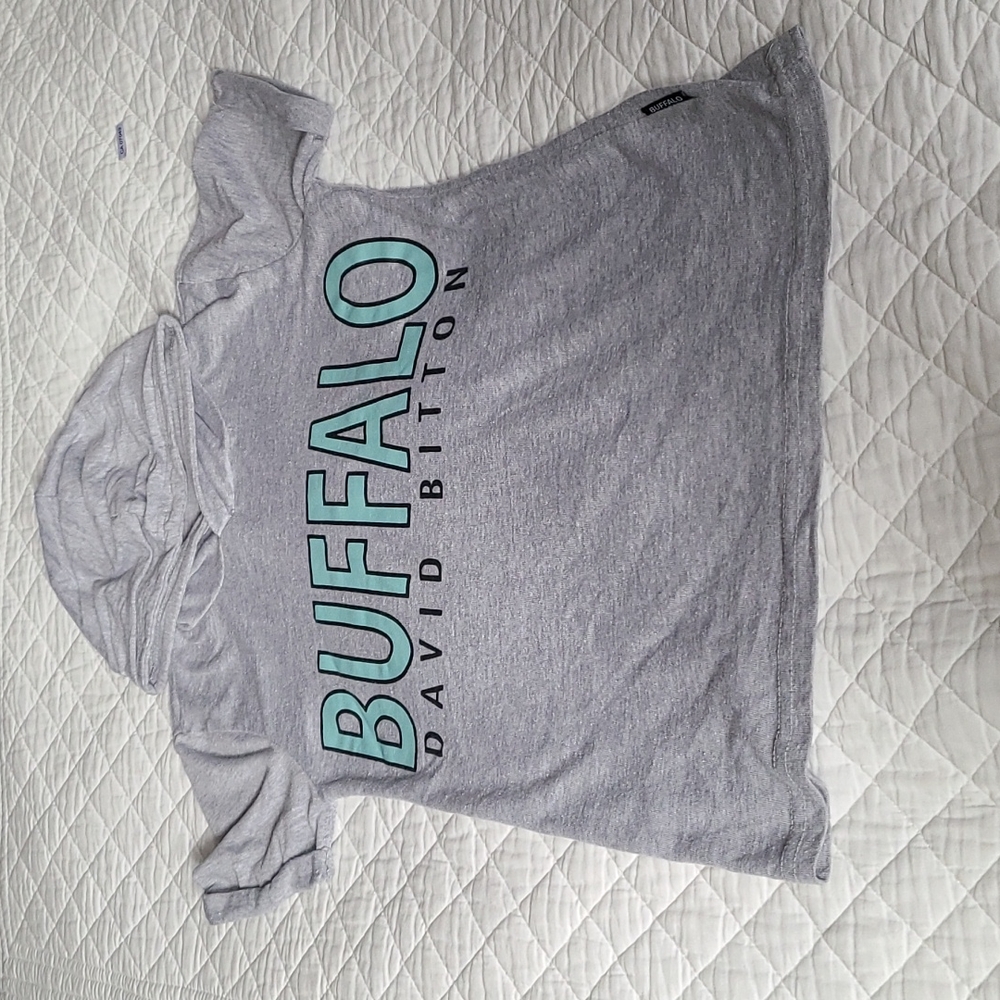 Buffalo hooded short sleeve shirt
